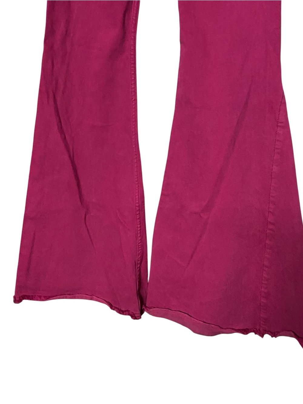✨ Shyanne Hot Pink Bell Bottom Jeans ✨
Size 26 | Country Western Vibes 💖🤠 - Picture 7 of 10
